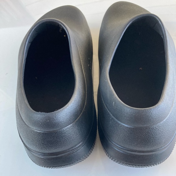 Crocs On the Clock Work Slip On size 12 - Picture 3 of 7